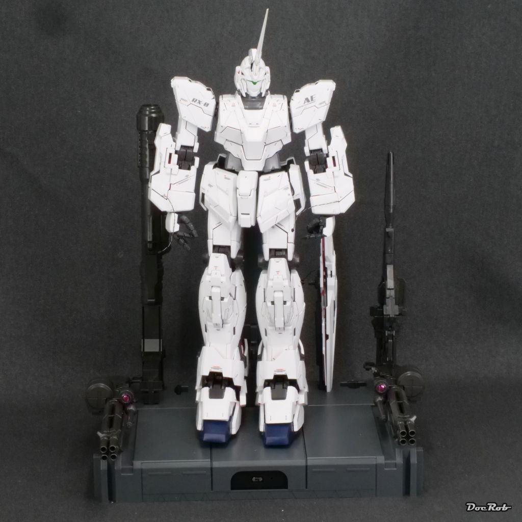 Unicorn Gundam - Bandai - Perfect Grade 1/60 Scale