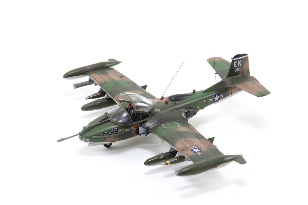 1:72 Academy A-37 Dragonfly