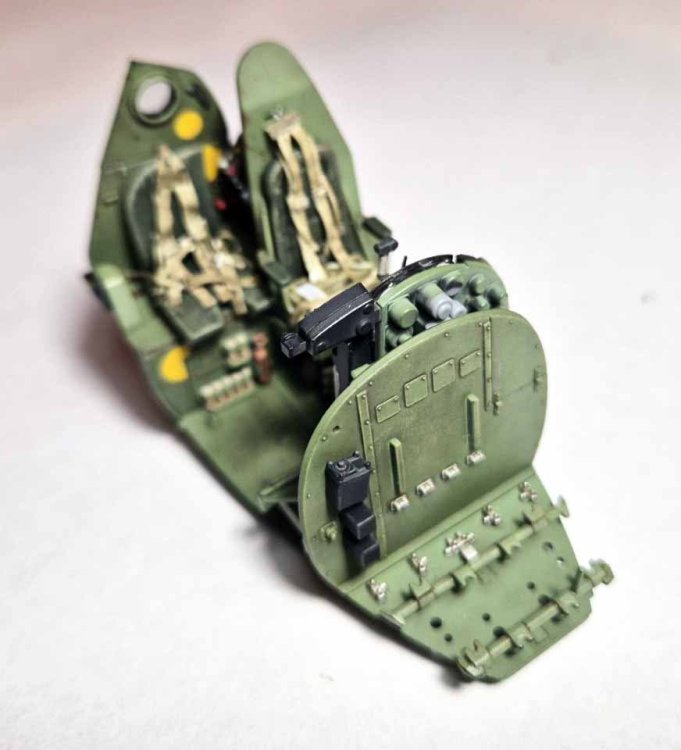 ce4x2Vs.jpeg