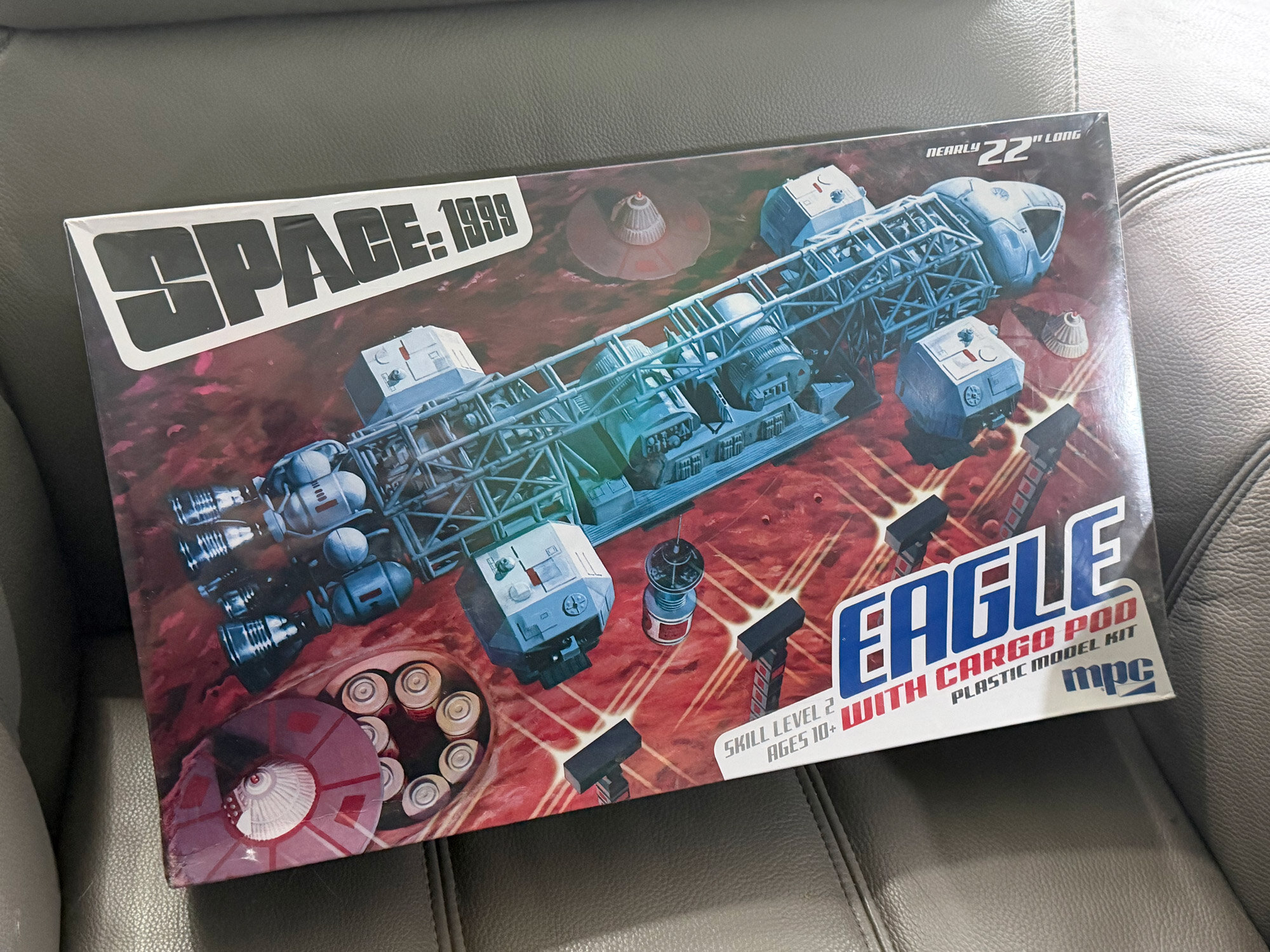 TWO Eagle Transporters - 1:48 - MPC (Standard and Cargo pod)